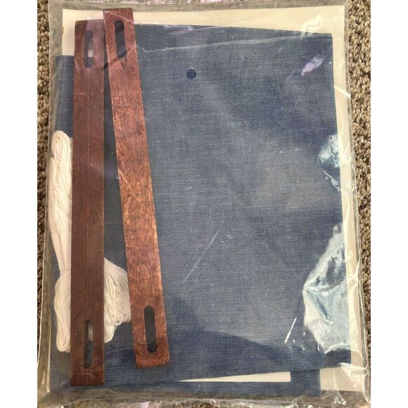 The Great Denim White Work Carousel DIY Handbag Kit 10"x12" Made In USA - Picture 2 of 2